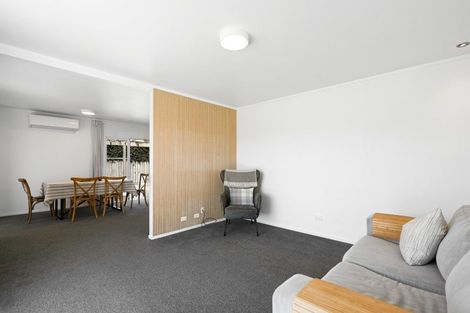 Photo of property in 18 Richmond Street, Cambridge, 3434