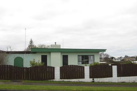 Photo of property in 39 Trelawney Crescent, Westown, New Plymouth, 4310