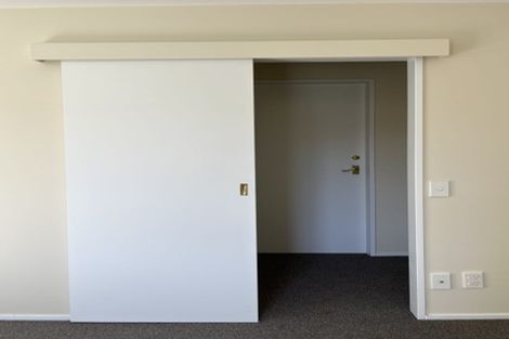 Photo of property in Courtenay Apartments, 505/120 Courtenay Place, Te Aro, Wellington, 6011
