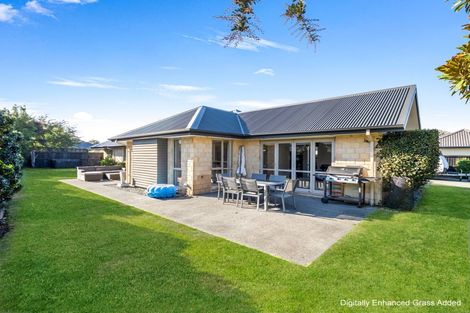 Photo of property in 12 Hawthorn Mews, Rangiora, 7400