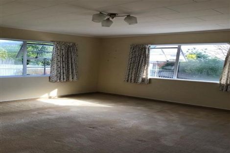 Photo of property in 8 Bennelong Place, Havelock North, 4130