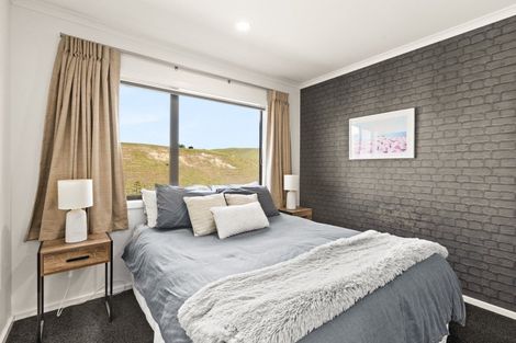 Photo of property in 32 Quarry Ridge, Poraiti, Napier, 4182