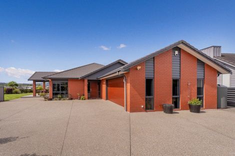 Photo of property in 6 Roseberry Place, Whitianga, 3510