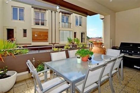 Photo of property in 11/11a Killarney Street, Takapuna, Auckland, 0622