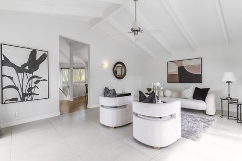 Photo of property in 55 Seaton Road, Murrays Bay, Auckland, 0630