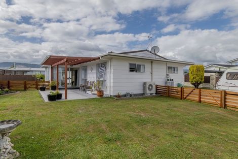 Photo of property in 3 Rimu Street, Levin, 5510