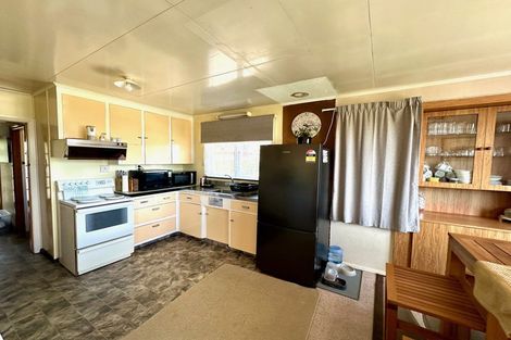 Photo of property in 16 Barnego Road, Balclutha, 9230