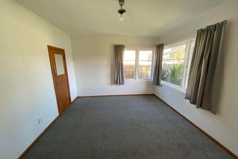 Photo of property in 9 Bedford Street, Te Atatu South, Auckland, 0610