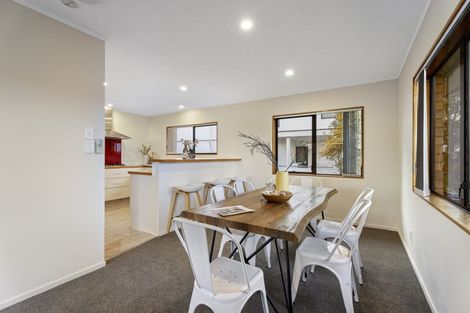 Photo of property in 53 Lansdowne Crescent, Glenview, Hamilton, 3206