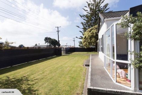 Photo of property in 21 Cornfoot Street, Castlecliff, Whanganui, 4501