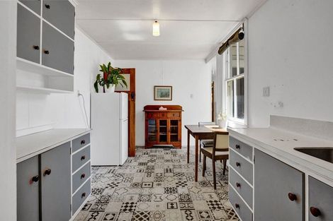 Photo of property in 8 Hadfield Street, Patea, 4520