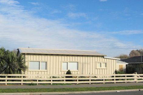 Photo of property in 60 Estuary Road, New Brighton, Christchurch, 8061