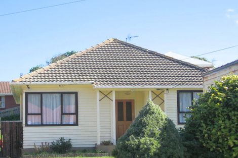 Photo of property in 72 Strathmore Avenue, Strathmore Park, Wellington, 6022