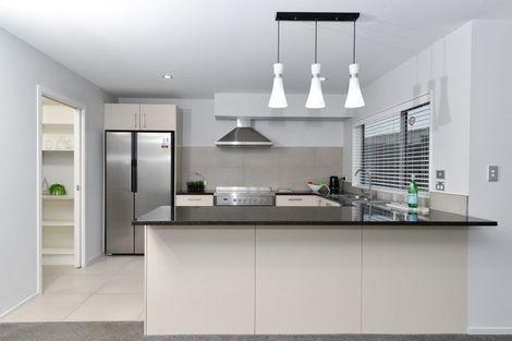 Photo of property in 25 Teafields Court, Huntington, Hamilton, 3210