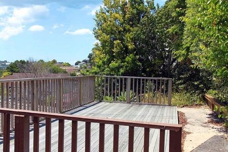 Photo of property in 29 Santiago Crescent, Unsworth Heights, Auckland, 0632