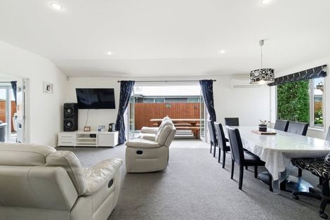 Photo of property in 15 Cridland Place, Halswell, Christchurch, 8025