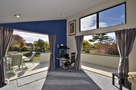 Photo of property in 89a Clarendon Terrace, Woolston, Christchurch, 8023