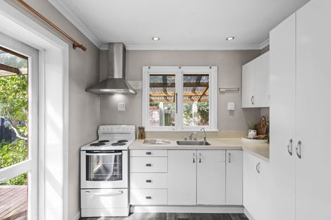 Photo of property in 112 Smith Street, Woolston, Christchurch, 8062