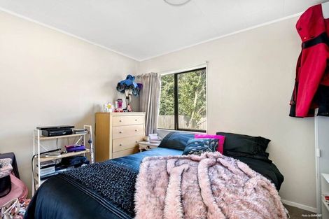 Photo of property in 23 Riverton Drive, Randwick Park, Auckland, 2105