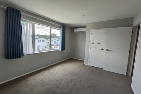 Photo of property in 68a Craigs Way, Hobsonville, Auckland, 0616