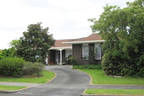 Photo of property in 112 Walter Strevens Drive, Conifer Grove, Takanini, 2112