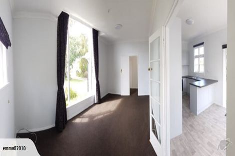 Photo of property in 24 Rewa Street, Takaro, Palmerston North, 4412