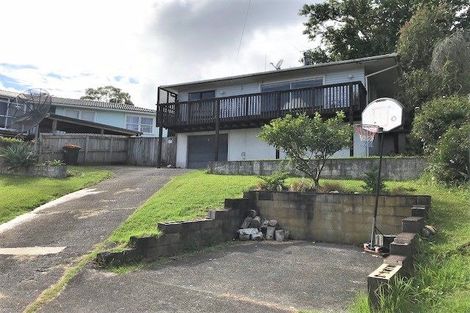 Photo of property in 76 Vodanovich Road, Te Atatu South, Auckland, 0610