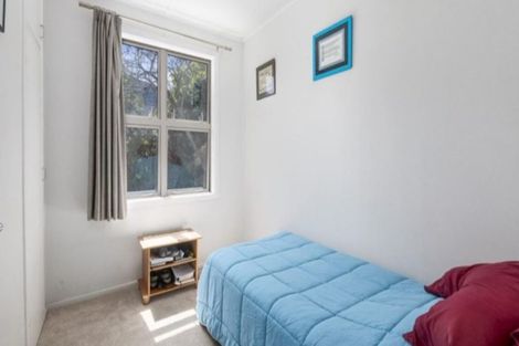 Photo of property in 1/412 East Coast Road, Sunnynook, Auckland, 0630