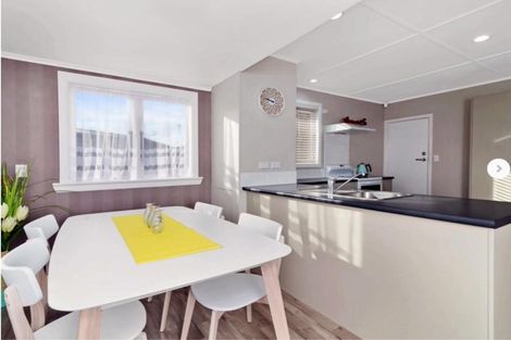 Photo of property in 5 Wingrove Road, Owhata, Rotorua, 3010