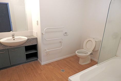 Photo of property in 67/68 Mountain Road, Mount Wellington, Auckland, 1072