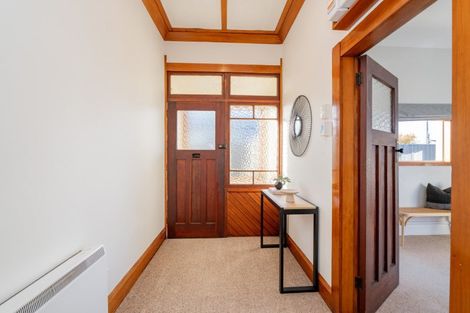 Photo of property in 24 Park Street, Winton, 9720