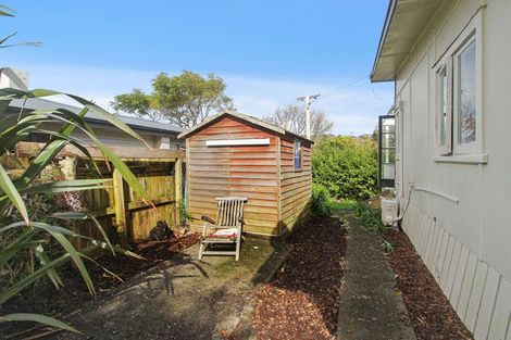 Photo of property in 4 Mceldowney Road, Titirangi, Auckland, 0604