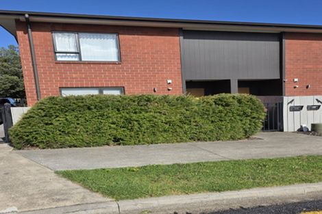 Photo of property in 115 Banks Street, Marfell, New Plymouth, 4310