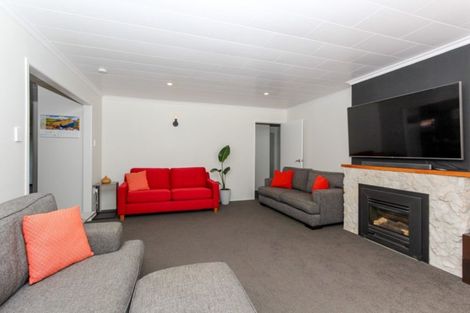 Photo of property in 26 Truby King Street, Merrilands, New Plymouth, 4312