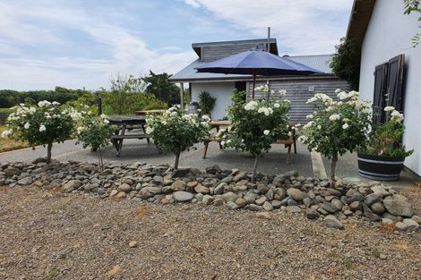 Photo of property in 3760 State Highway 50, Maraekakaho, 4171