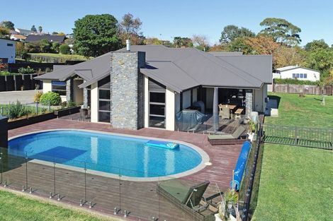 Photo of property in 11 Bernora Crescent, Bombay, 2675