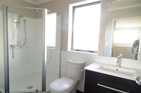 Photo of property in 14 Waiarohia Place, Hobsonville, Auckland, 0616