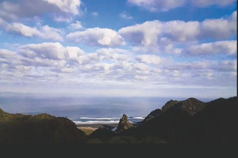 Photo of property in 132 Lone Kauri Road, Karekare, New Lynn, 0772