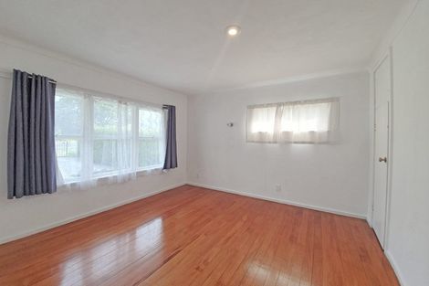 Photo of property in 35a Bradbury Road, Botany Downs, Auckland, 2010