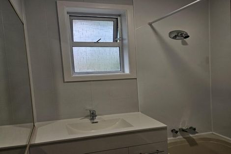 Photo of property in 70 Carrington Avenue, Silverdale, Hamilton, 3216