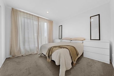 Photo of property in 4/29 Normandy Place, Henderson, Auckland, 0610