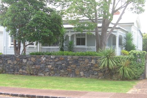 Photo of property in 12 St Leonards Road, Devonport, Auckland, 0624