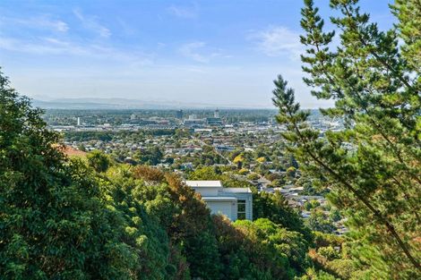 Photo of property in 70 Holliss Avenue, Cashmere, Christchurch, 8022