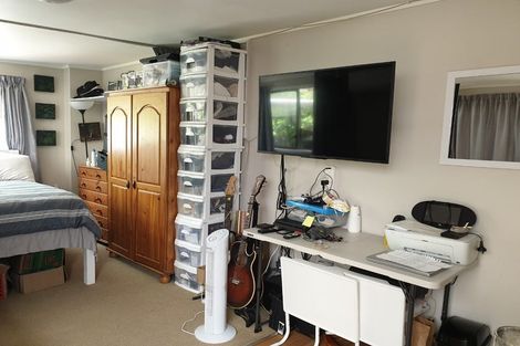 Photo of property in 38 Normanton Street, Glenfield, Auckland, 0629