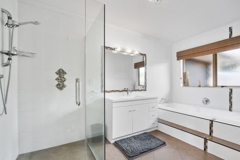 Photo of property in 22 Garvan Glen, Pyes Pa, Tauranga, 3112