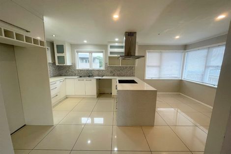 Photo of property in 82a Mokoia Road, Birkenhead, Auckland, 0626