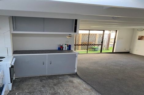 Photo of property in 1/2 Coniston Avenue, Te Atatu South, Auckland, 0610