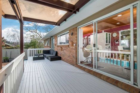 Photo of property in 21 Robin Lane, Browns Bay, Auckland, 0630