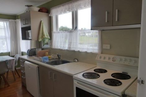 Photo of property in 36 Maui Pomare Street, Blockhouse Bay, Auckland, 0600