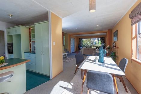Photo of property in 80 Crawford Avenue, Mangere Bridge, Auckland, 2022
